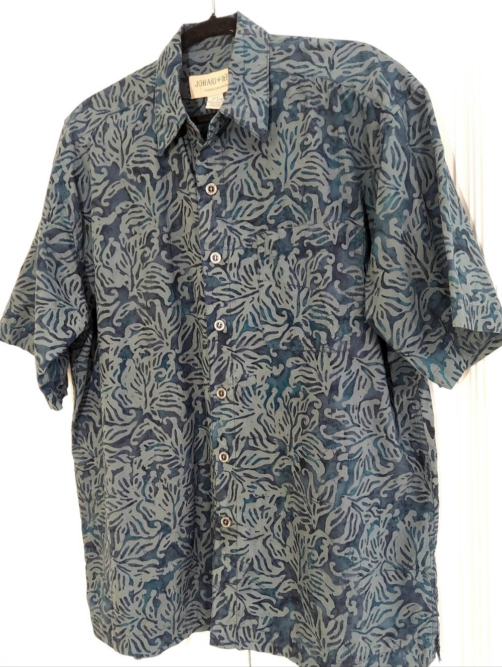 Johari West Shirt, Size Large, 100% Cotton, Blue Gray, Hawaiian Pattern
